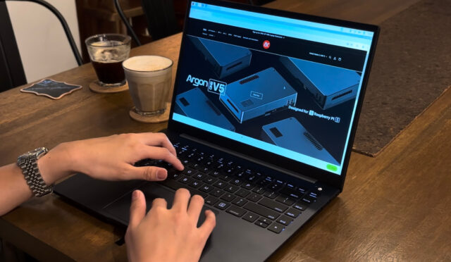 Argon One UP Raspberry Pi Laptop Satışa Çıktı