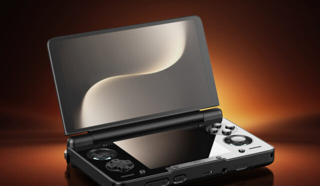 Yeni Katlanabilir Oyun Konsolu AYN Thor Favoriniz Olacak