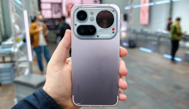 Nothing Phone (4a) Pro